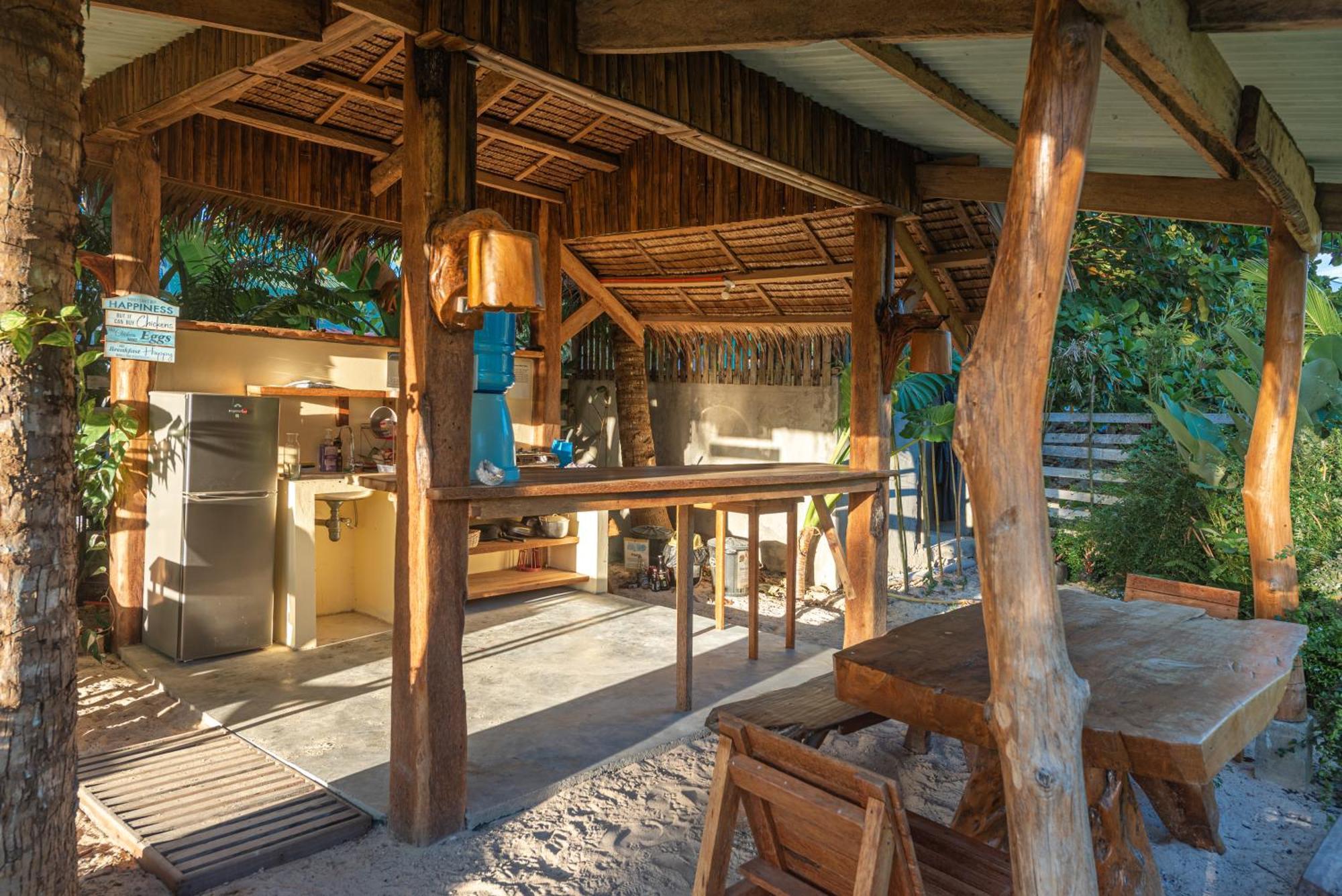 Camanolo Homestay General Luna  Exterior foto