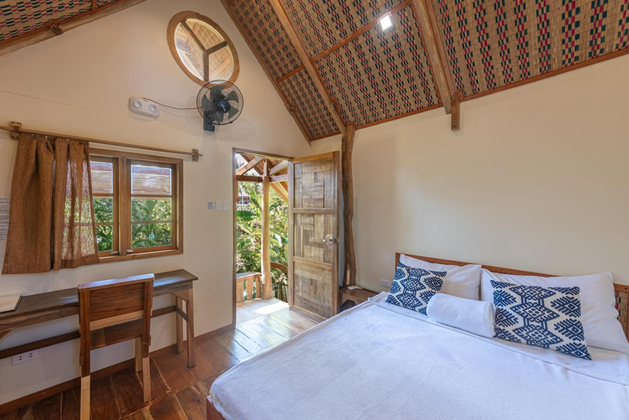 Camanolo Homestay General Luna  Exterior foto